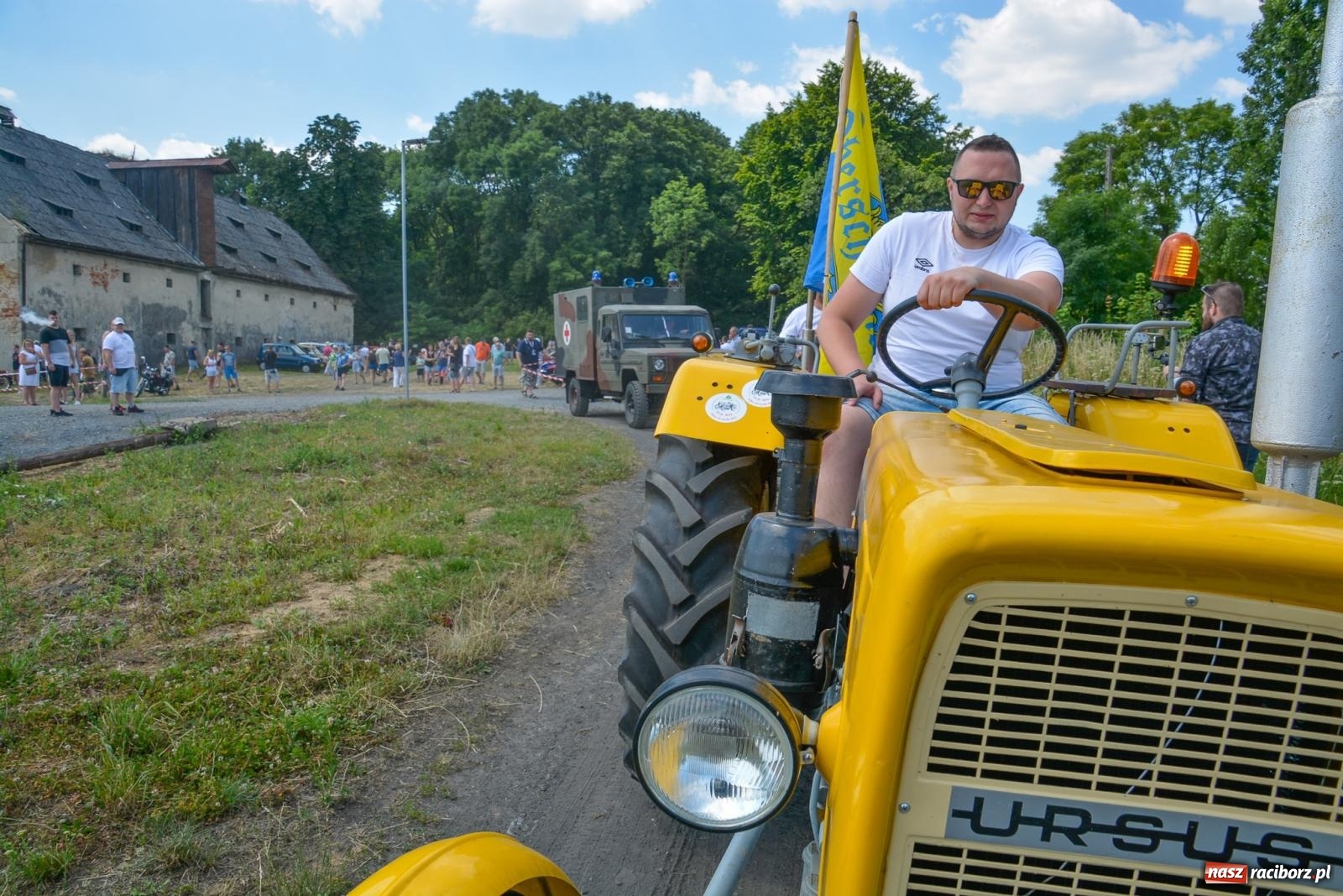 Zdjęcie w galerii na portalu naszraciborz.pl: IV Zlot Pojazdów Zabytkowych w Sławikowie [FOTO i WIDEO] wiadomości z regionu
