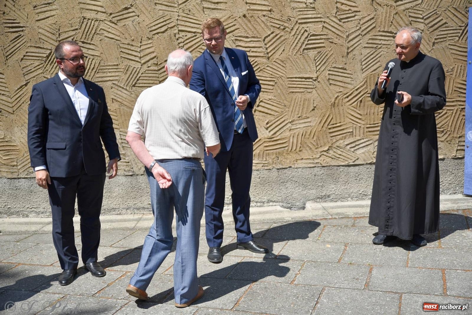 Zdjęcie w galerii na portalu naszraciborz.pl: Sąsiedzka krew. Ludobójstwo wołyńsko-galicyjskie 1943–1945. Wystawa w Raciborzu wiadomości z regionu