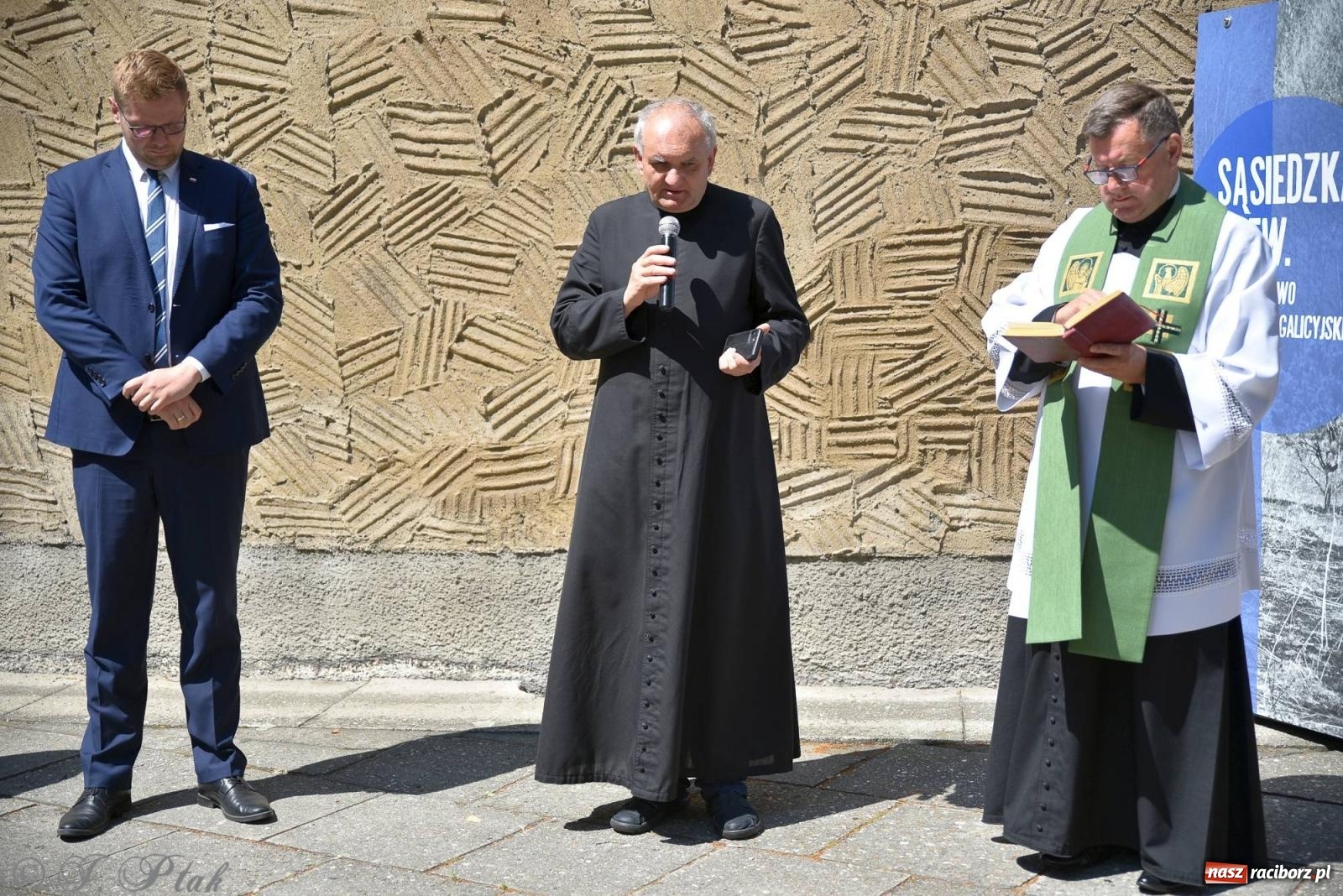 Zdjęcie w galerii na portalu naszraciborz.pl: Sąsiedzka krew. Ludobójstwo wołyńsko-galicyjskie 1943–1945. Wystawa w Raciborzu wiadomości z regionu