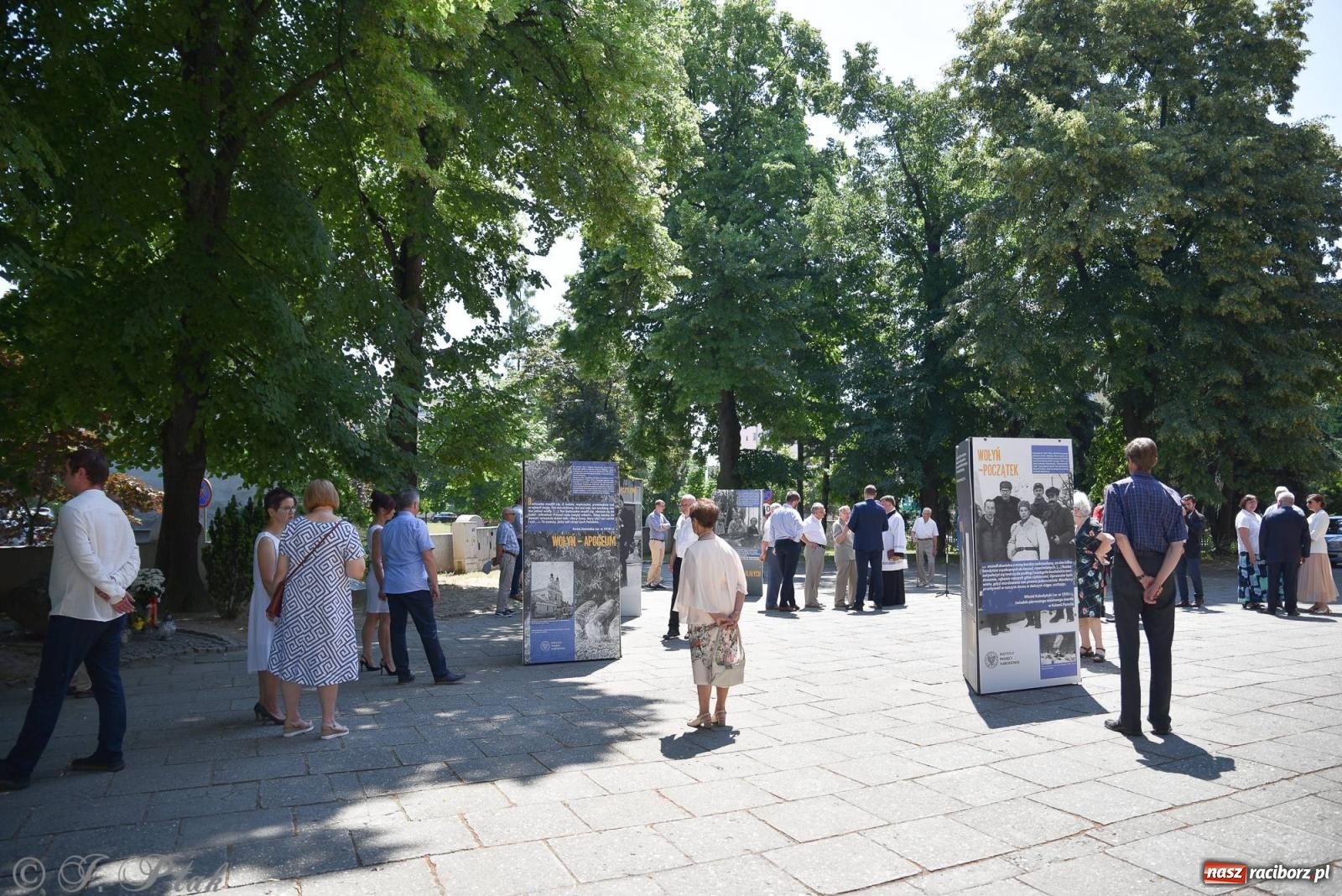 Zdjęcie w galerii na portalu naszraciborz.pl: Sąsiedzka krew. Ludobójstwo wołyńsko-galicyjskie 1943–1945. Wystawa w Raciborzu wiadomości z regionu