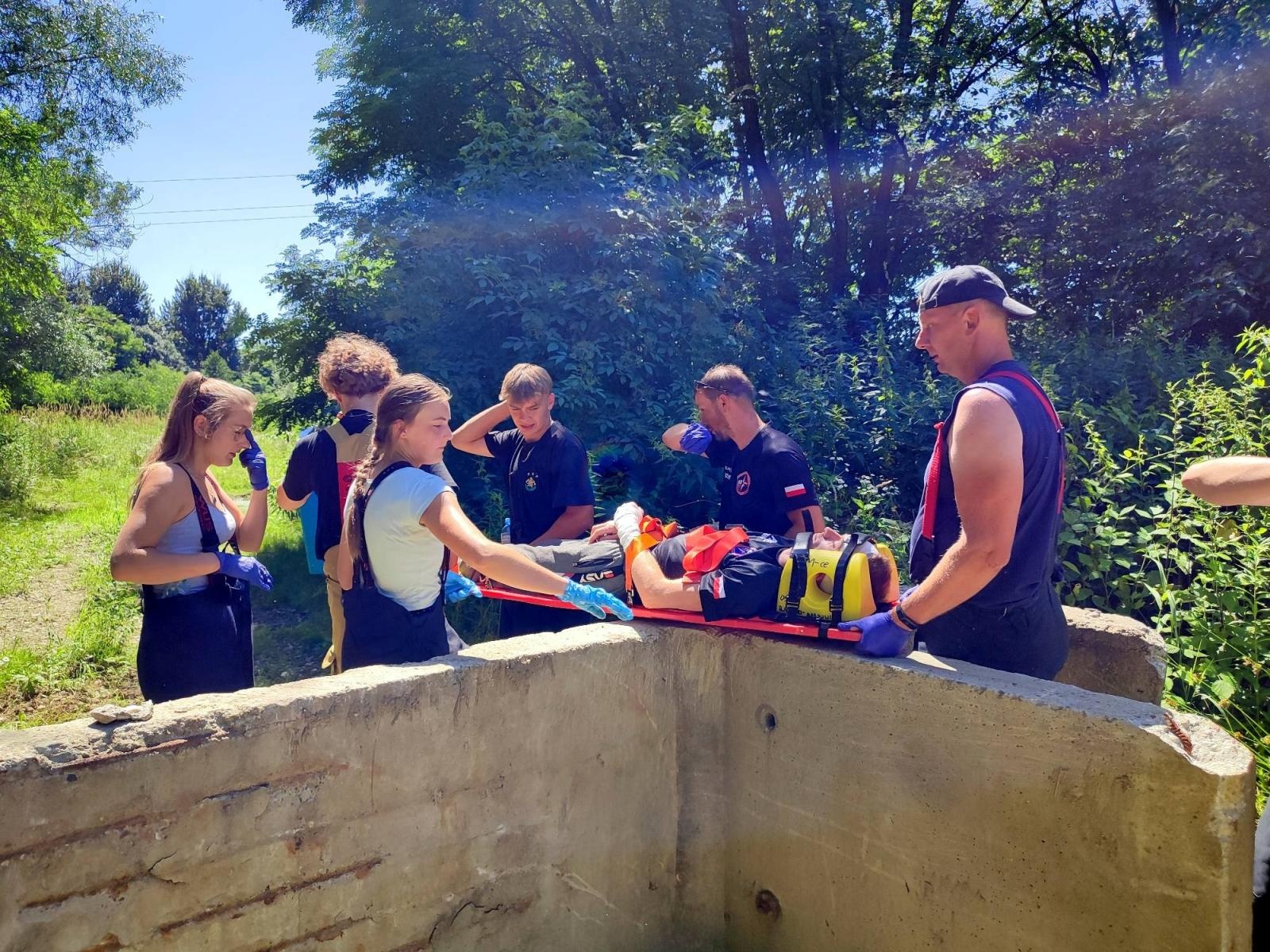 Zdjęcie w galerii na portalu naszraciborz.pl: Grupa poszukiwawczo-ratownicza z Knurowa i strażacy naszych OSP szukali na zbiorniku chorego wędkarza wiadomości z regionu
