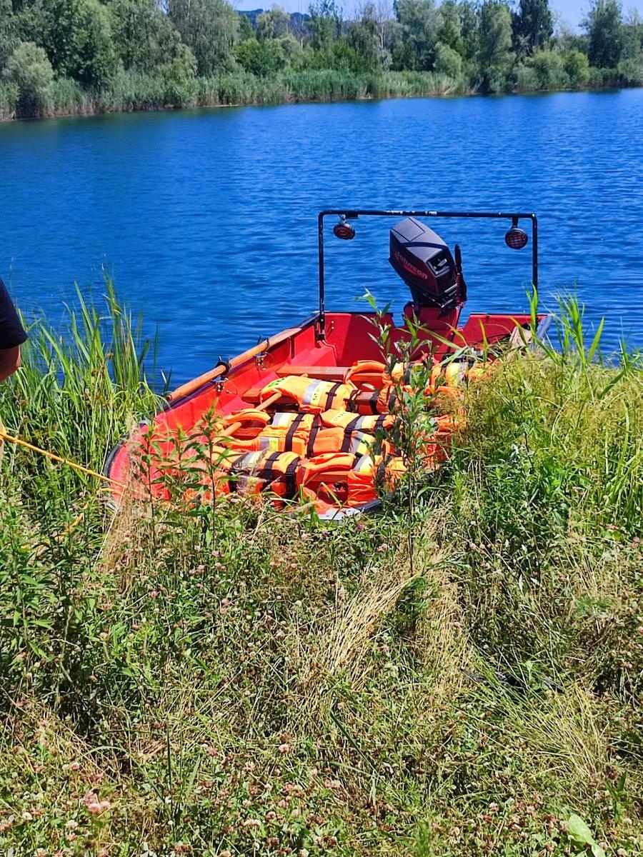 Zdjęcie w galerii na portalu naszraciborz.pl: Grupa poszukiwawczo-ratownicza z Knurowa i strażacy naszych OSP szukali na zbiorniku chorego wędkarza wiadomości z regionu
