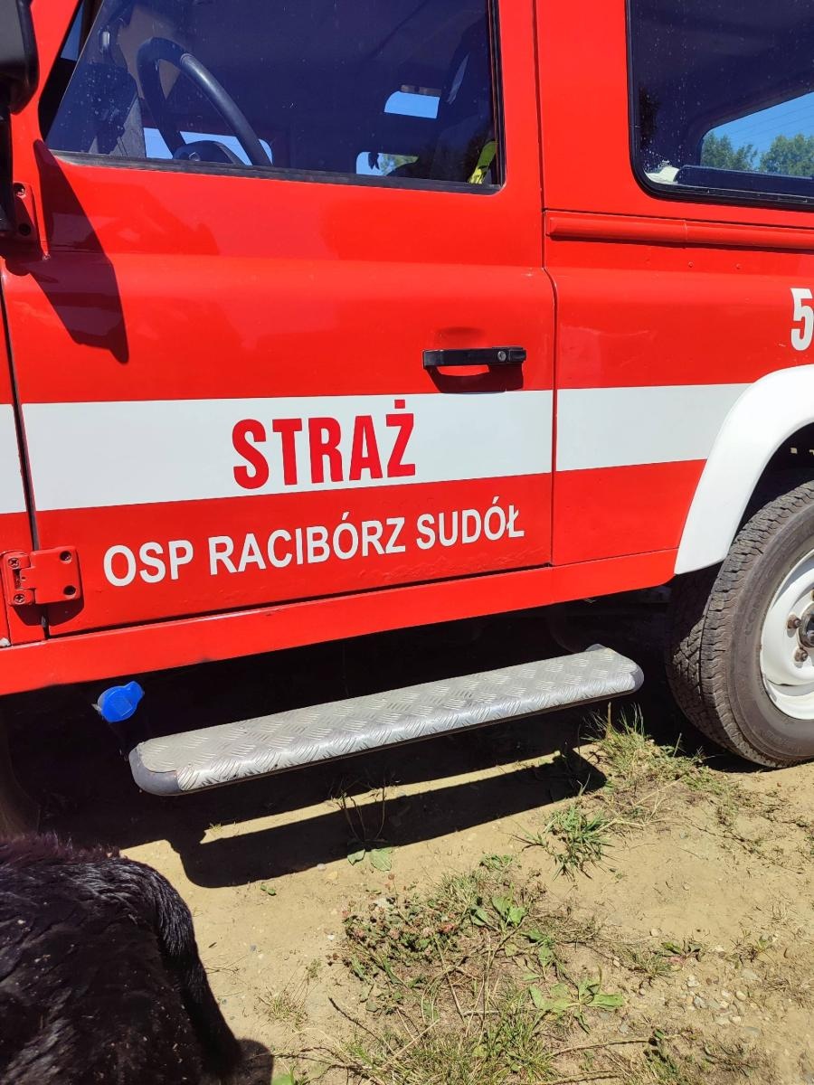 Zdjęcie w galerii na portalu naszraciborz.pl: Grupa poszukiwawczo-ratownicza z Knurowa i strażacy naszych OSP szukali na zbiorniku chorego wędkarza wiadomości z regionu