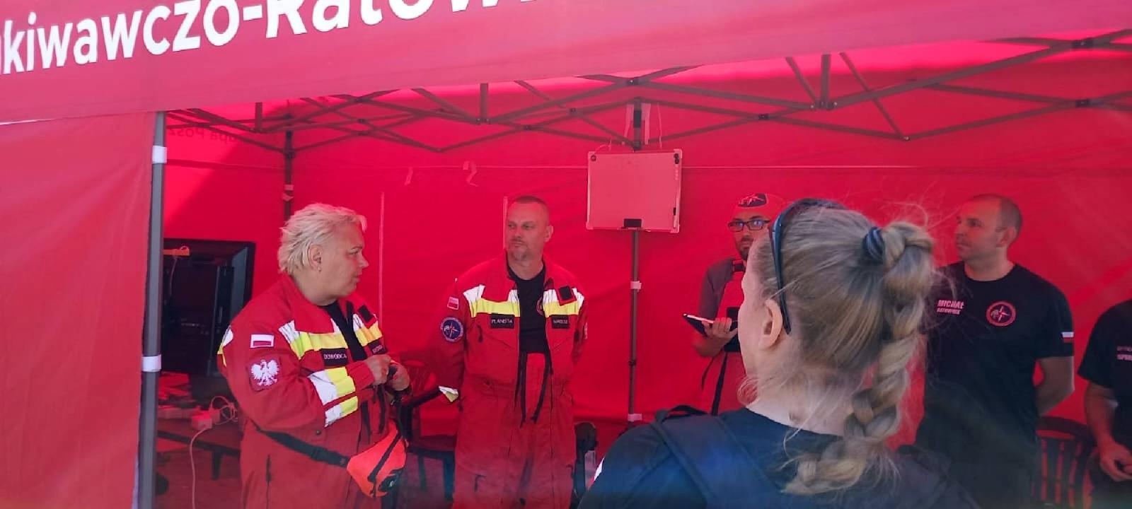 Zdjęcie w galerii na portalu naszraciborz.pl: Grupa poszukiwawczo-ratownicza z Knurowa i strażacy naszych OSP szukali na zbiorniku chorego wędkarza wiadomości z regionu