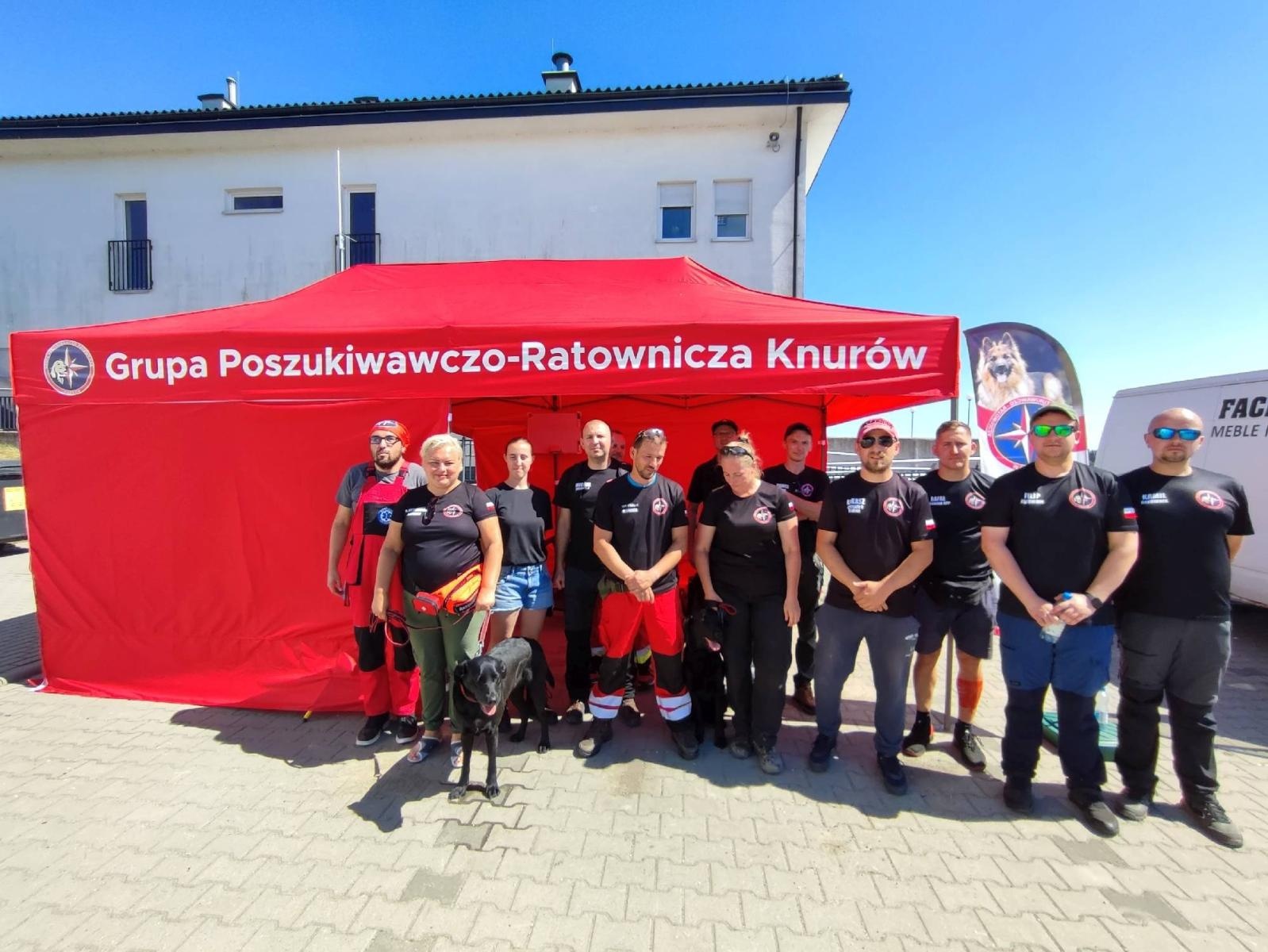 Zdjęcie w galerii na portalu naszraciborz.pl: Grupa poszukiwawczo-ratownicza z Knurowa i strażacy naszych OSP szukali na zbiorniku chorego wędkarza wiadomości z regionu