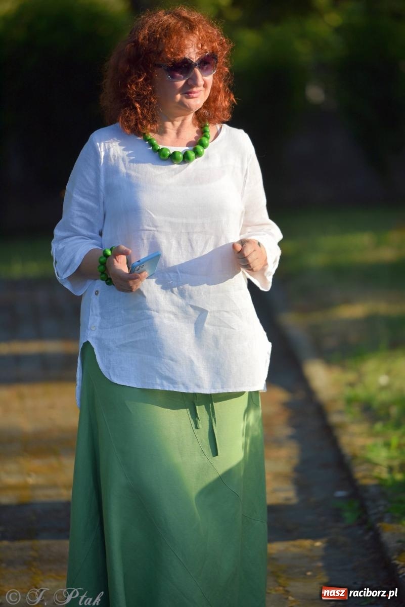 Zdjęcie w galerii na portalu naszraciborz.pl: Perspektywa Okolicy zagrała w ogrodzie Strzechy [FOTO i WIDEO] wiadomości z regionu