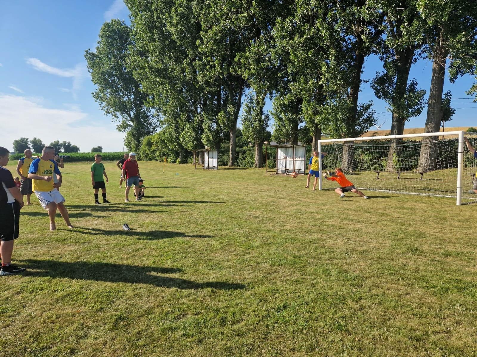 Zdjęcie w galerii na portalu naszraciborz.pl: Festyn sportowy w Bojanowie pod znakiem futbolu [FOTO] wiadomości z regionu