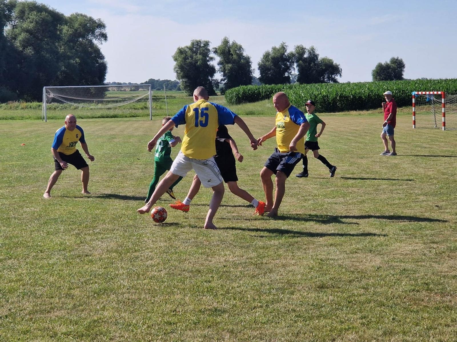 Zdjęcie w galerii na portalu naszraciborz.pl: Festyn sportowy w Bojanowie pod znakiem futbolu [FOTO] wiadomości z regionu