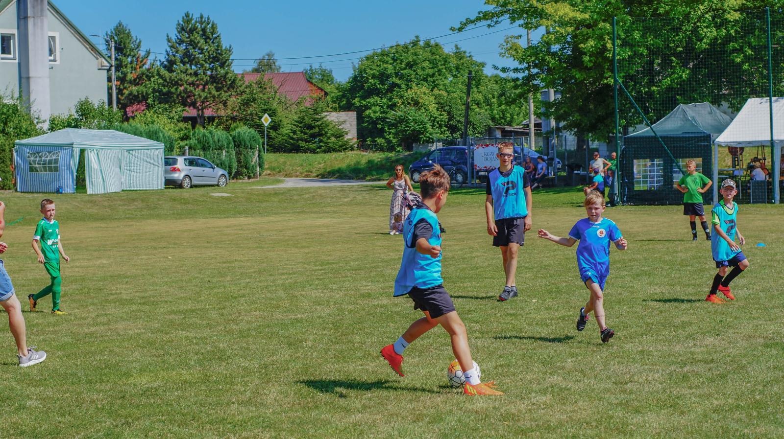 Zdjęcie w galerii na portalu naszraciborz.pl: Festyn sportowy w Bojanowie pod znakiem futbolu [FOTO] wiadomości z regionu