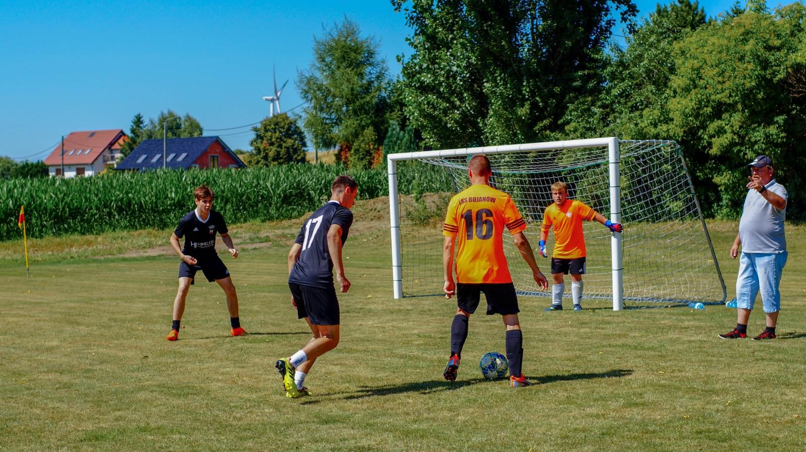 Zdjęcie w galerii na portalu naszraciborz.pl: Festyn sportowy w Bojanowie pod znakiem futbolu [FOTO] wiadomości z regionu