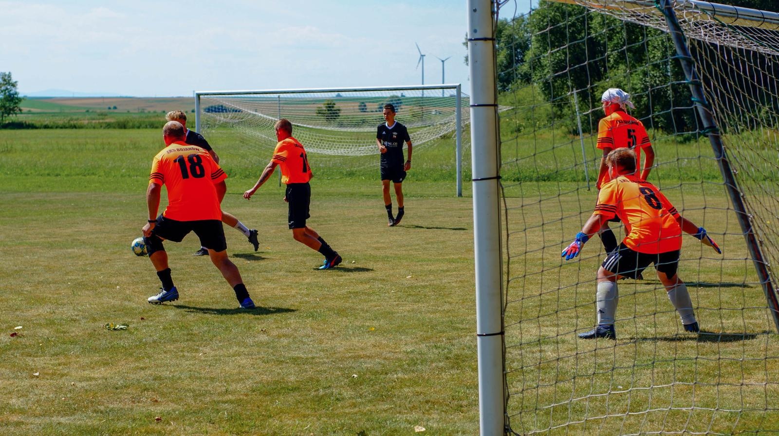 Zdjęcie w galerii na portalu naszraciborz.pl: Festyn sportowy w Bojanowie pod znakiem futbolu [FOTO] wiadomości z regionu