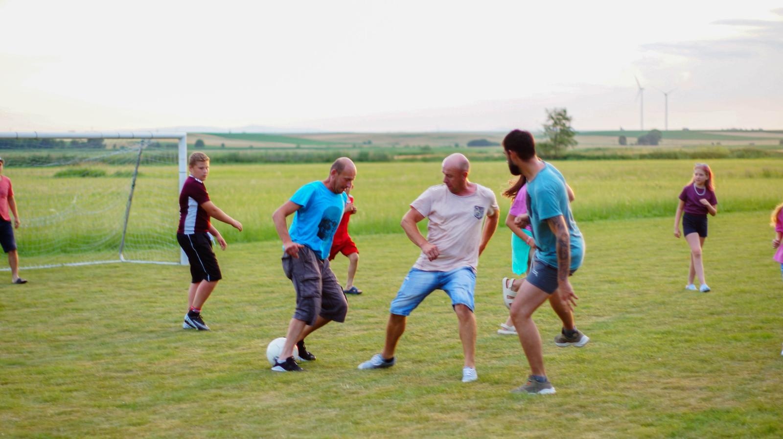 Zdjęcie w galerii na portalu naszraciborz.pl: Festyn sportowy w Bojanowie pod znakiem futbolu [FOTO] wiadomości z regionu