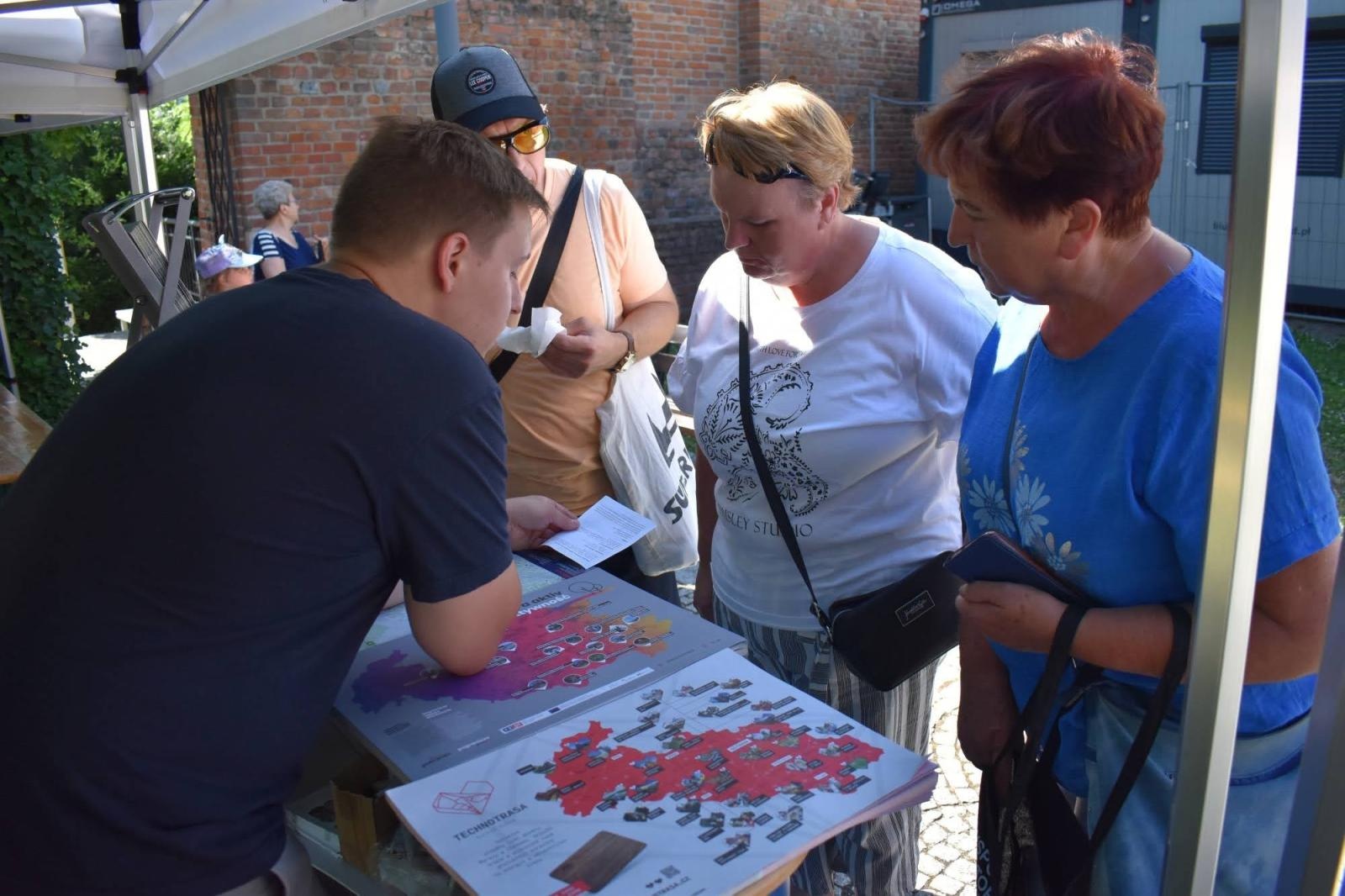 Zdjęcie w galerii na portalu naszraciborz.pl: Zamkowe popołudnie z czeskim sąsiadem wiadomości z regionu