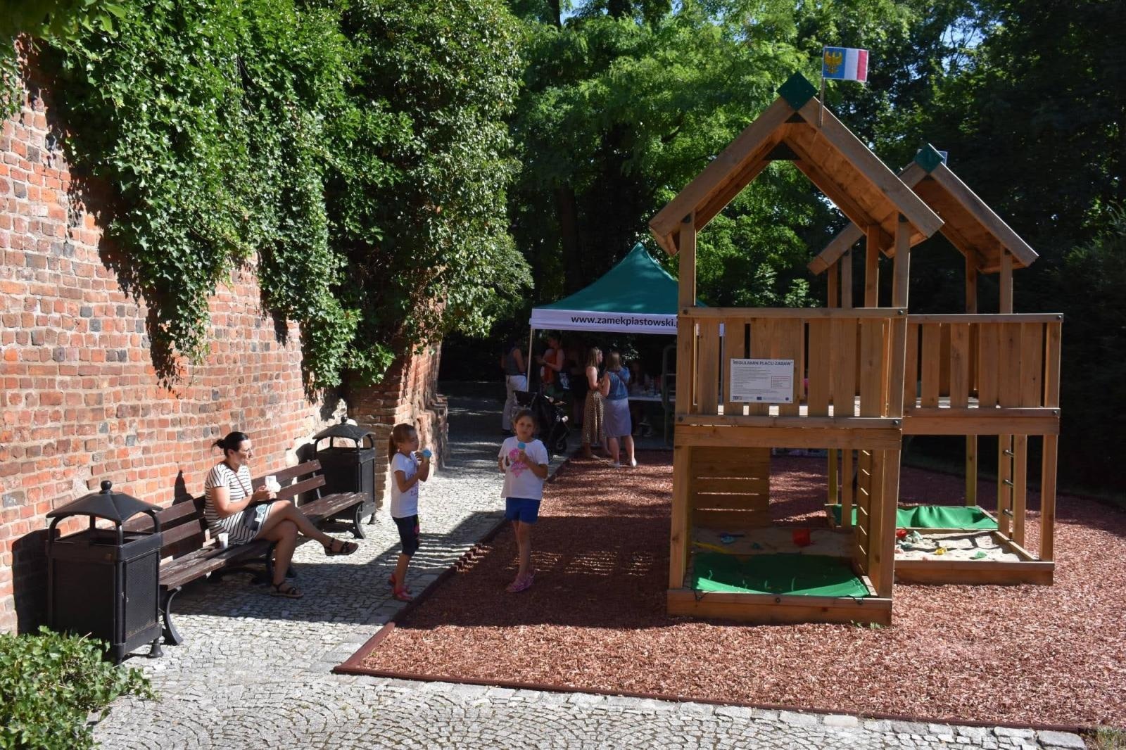 Zdjęcie w galerii na portalu naszraciborz.pl: Zamkowe popołudnie z czeskim sąsiadem wiadomości z regionu