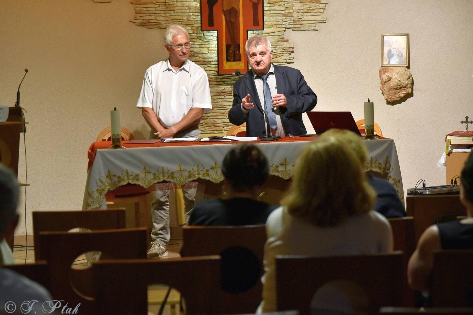 Zdjęcie w galerii na portalu naszraciborz.pl: Wołyń 1943. Obchody Narodowego Dnia Pamięci Ofiar Ludobójstwa dokonanego przez ukraińskich nacjonalistów wiadomości z regionu
