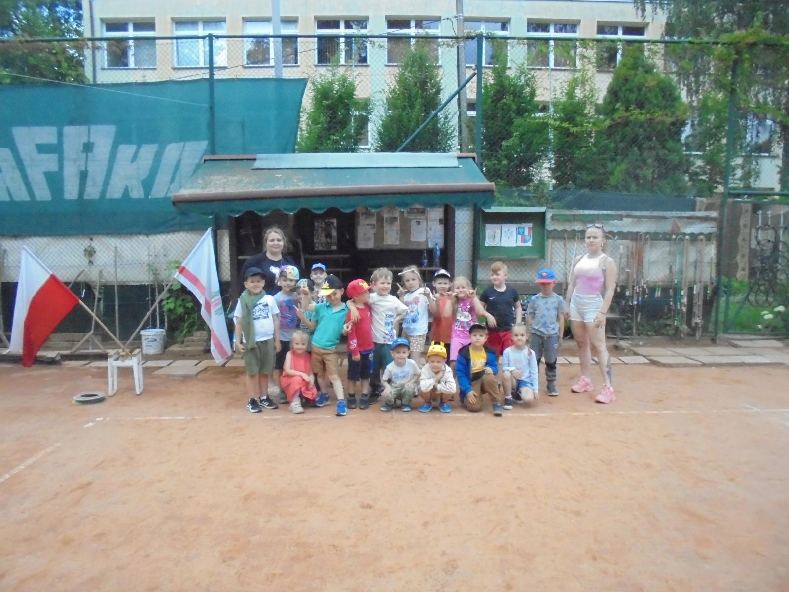 Zdjęcie w galerii na portalu naszraciborz.pl: Kolejna wizyta przedszkolaków na korcie tenisowym wiadomości z regionu