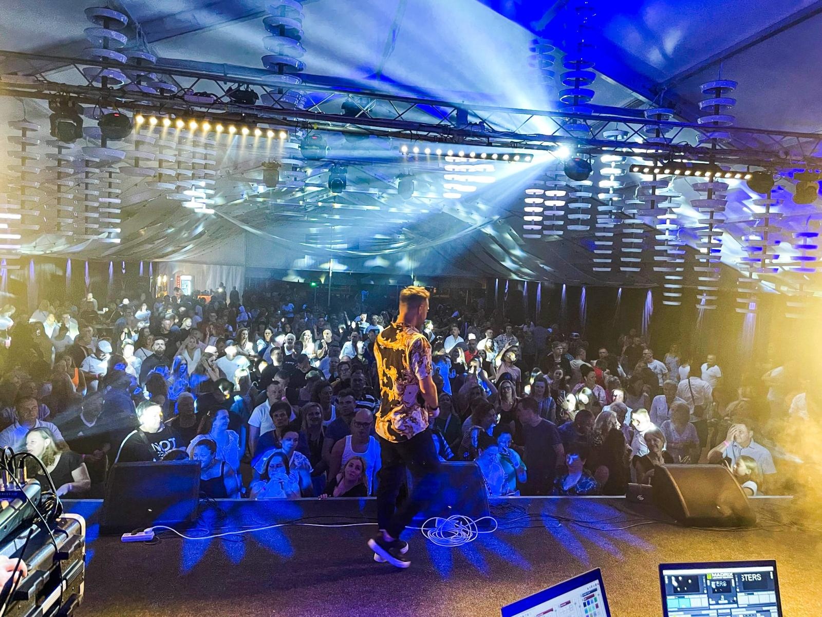 Zdjęcie w galerii na portalu naszraciborz.pl: Po zespole Masters w Szymocicach zagra Weekend i Mezo wiadomości z regionu