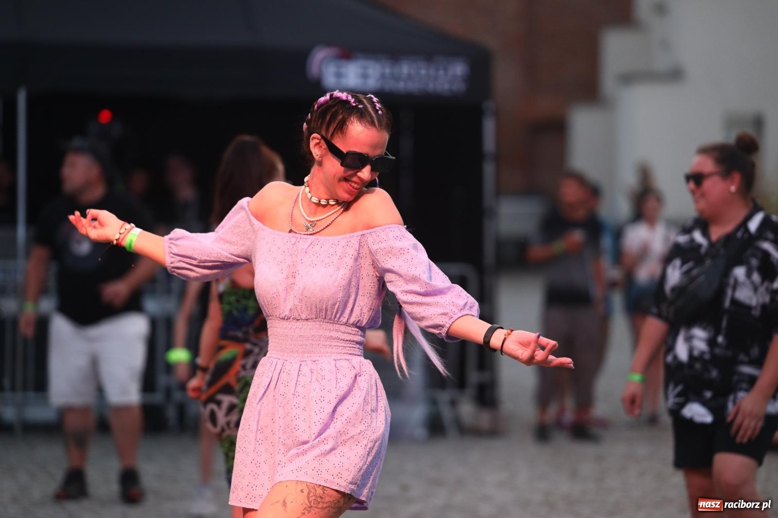 Zdjęcie w galerii na portalu naszraciborz.pl: FULL MOON na raciborskim zamku [FOTO i WIDEO] wiadomości z regionu