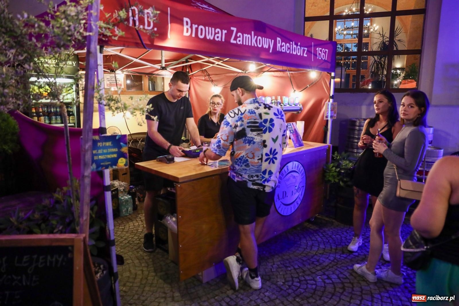 Zdjęcie w galerii na portalu naszraciborz.pl: FULL MOON na raciborskim zamku [FOTO i WIDEO] wiadomości z regionu