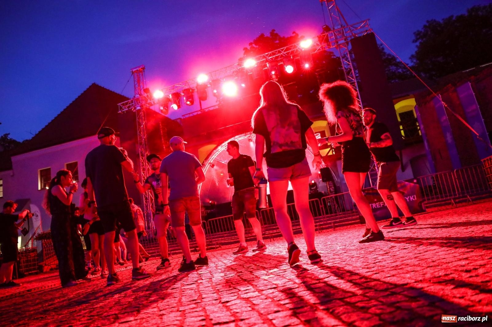 Zdjęcie w galerii na portalu naszraciborz.pl: FULL MOON na raciborskim zamku [FOTO i WIDEO] wiadomości z regionu