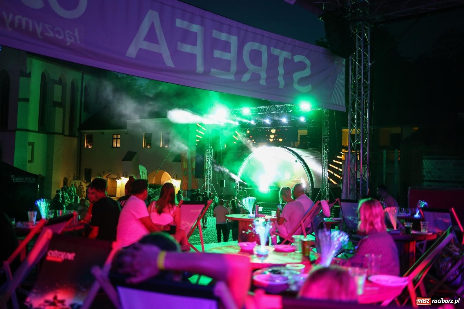 Zdjęcie w galerii na portalu naszraciborz.pl: FULL MOON na raciborskim zamku [FOTO i WIDEO] wiadomości z regionu