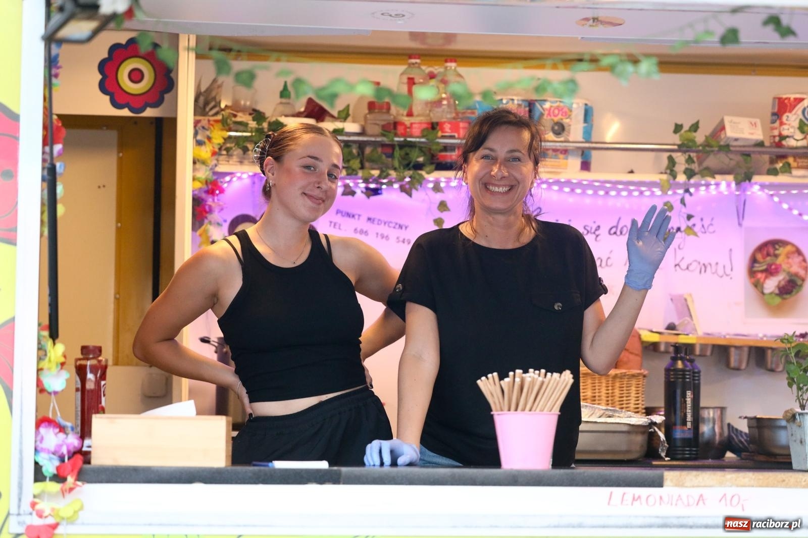 Zdjęcie w galerii na portalu naszraciborz.pl: FULL MOON na raciborskim zamku [FOTO i WIDEO] wiadomości z regionu