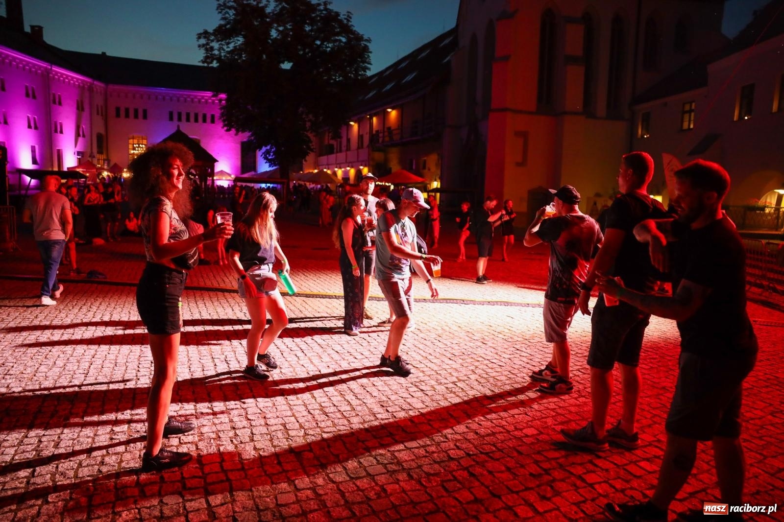 Zdjęcie w galerii na portalu naszraciborz.pl: FULL MOON na raciborskim zamku [FOTO i WIDEO] wiadomości z regionu