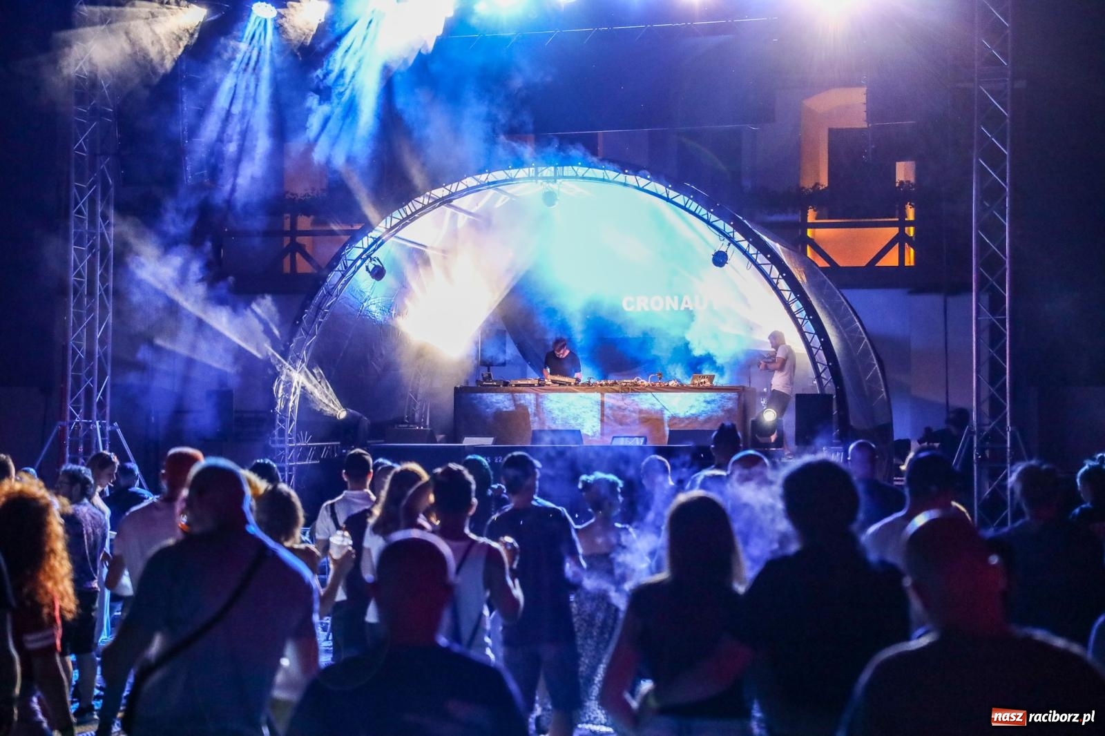 Zdjęcie w galerii na portalu naszraciborz.pl: FULL MOON na raciborskim zamku [FOTO i WIDEO] wiadomości z regionu