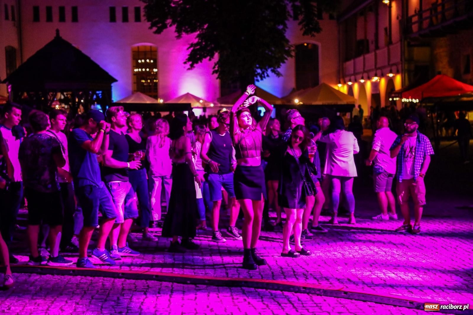 Zdjęcie w galerii na portalu naszraciborz.pl: FULL MOON na raciborskim zamku [FOTO i WIDEO] wiadomości z regionu