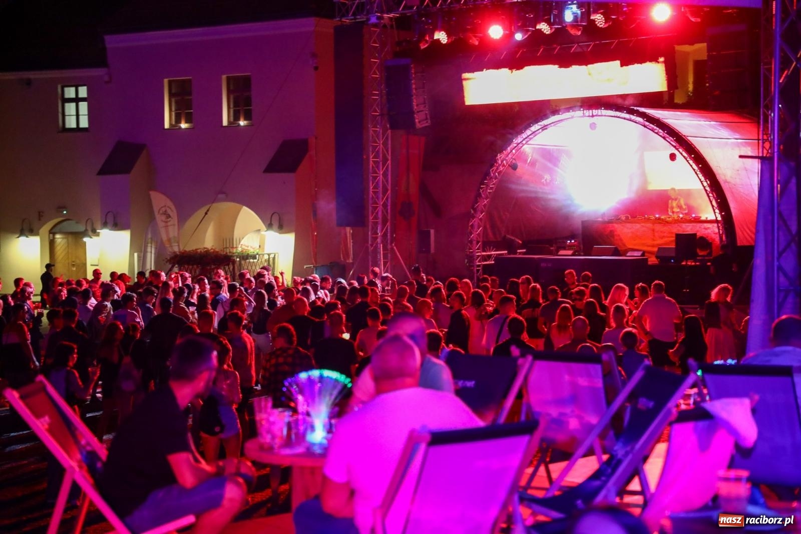 Zdjęcie w galerii na portalu naszraciborz.pl: FULL MOON na raciborskim zamku [FOTO i WIDEO] wiadomości z regionu