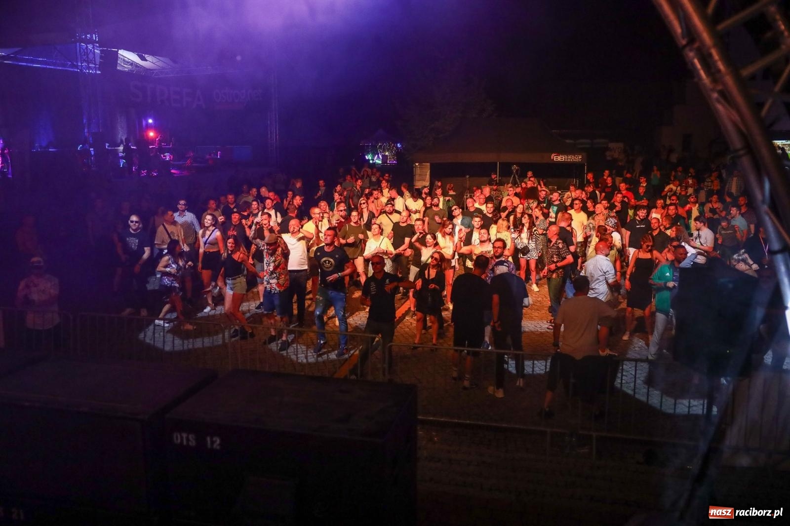 Zdjęcie w galerii na portalu naszraciborz.pl: FULL MOON na raciborskim zamku [FOTO i WIDEO] wiadomości z regionu