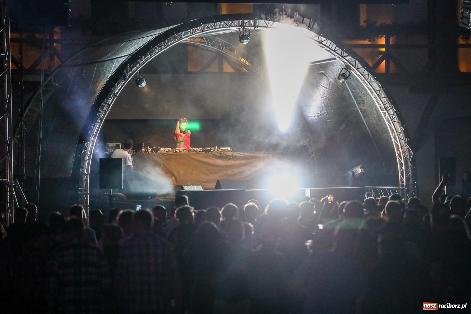 Zdjęcie w galerii na portalu naszraciborz.pl: FULL MOON na raciborskim zamku [FOTO i WIDEO] wiadomości z regionu