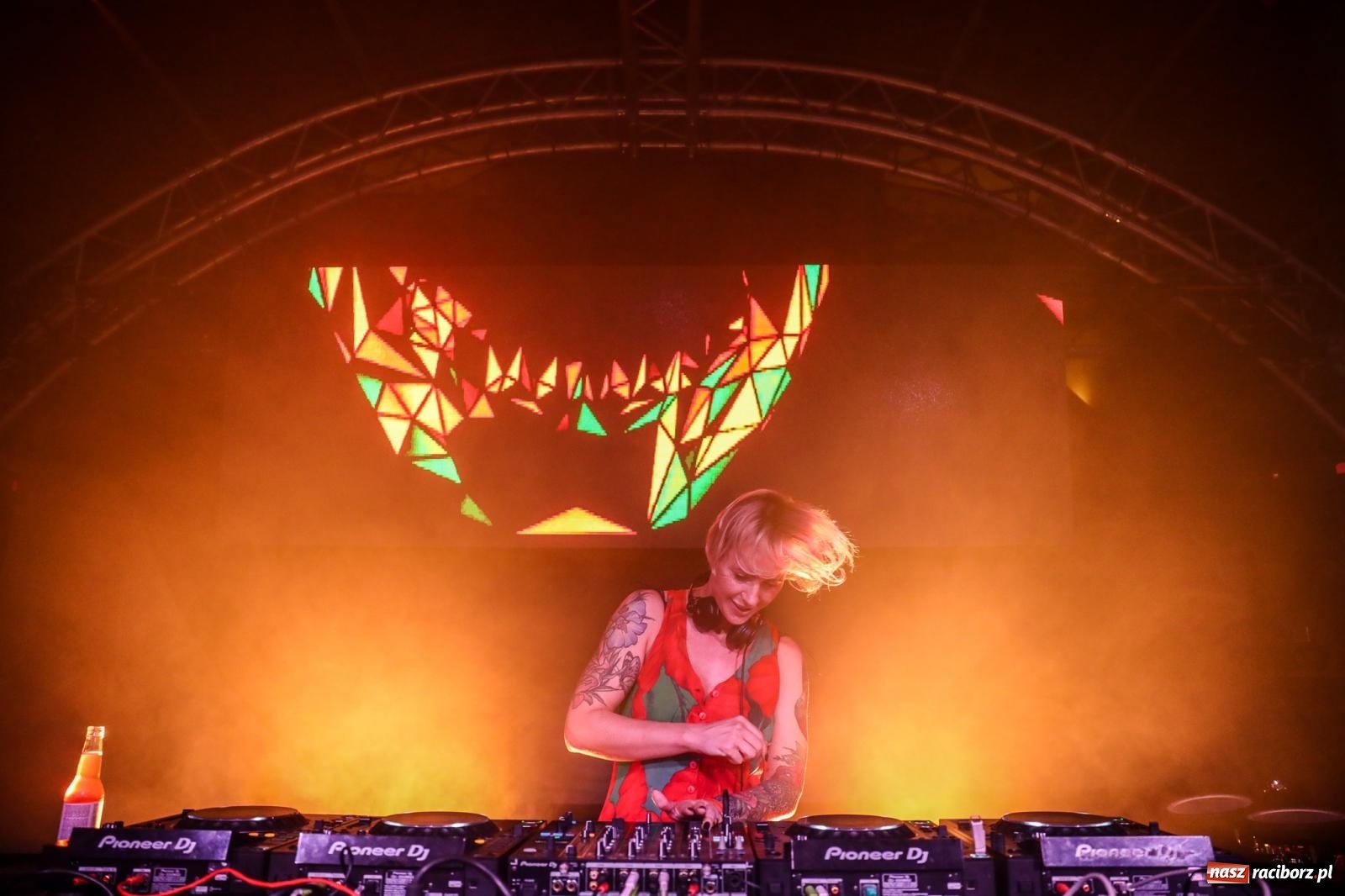 Zdjęcie w galerii na portalu naszraciborz.pl: FULL MOON na raciborskim zamku [FOTO i WIDEO] wiadomości z regionu