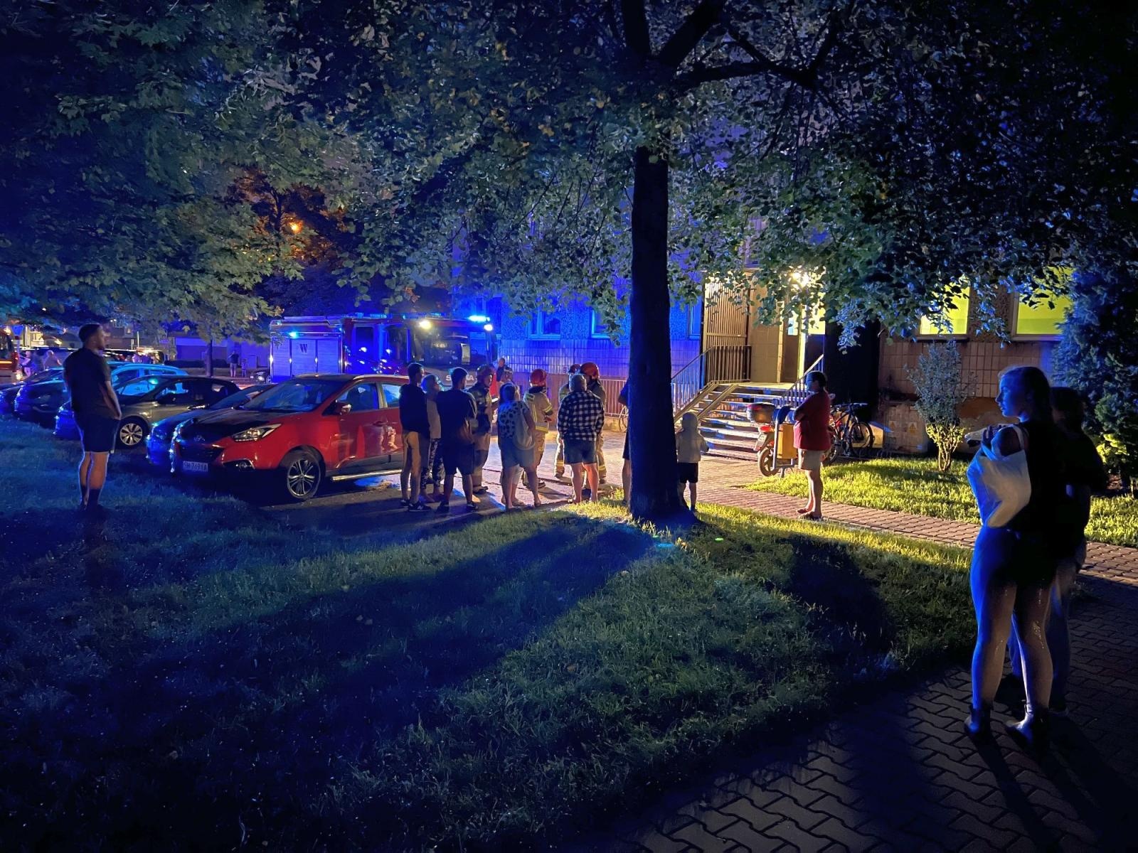 Zdjęcie w galerii na portalu naszraciborz.pl: Akcja strażaków na Katowickiej [FOTO] wiadomości z regionu