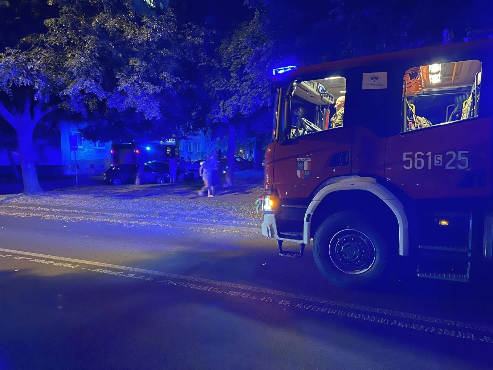 Zdjęcie w galerii na portalu naszraciborz.pl: Akcja strażaków na Katowickiej [FOTO] wiadomości z regionu