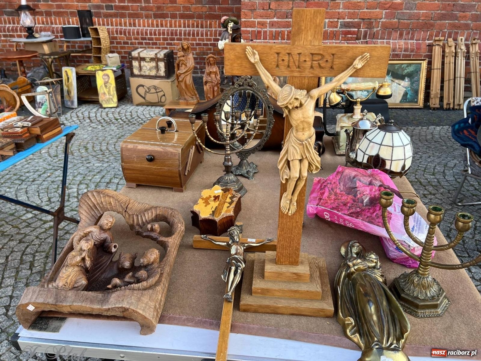 Zdjęcie w galerii na portalu naszraciborz.pl: Lipcowy targ staroci w Raciborzu wiadomości z regionu