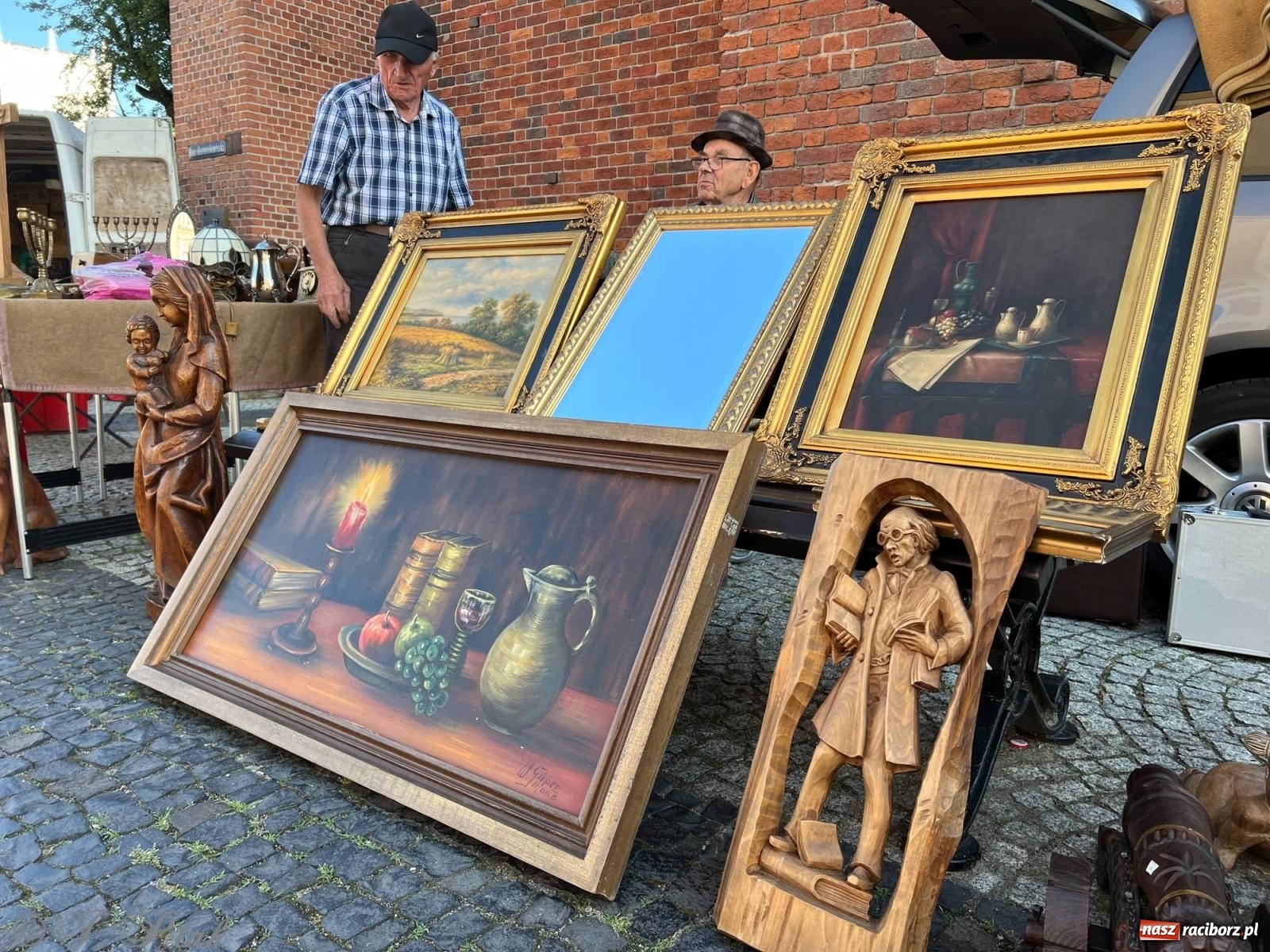 Zdjęcie w galerii na portalu naszraciborz.pl: Lipcowy targ staroci w Raciborzu wiadomości z regionu