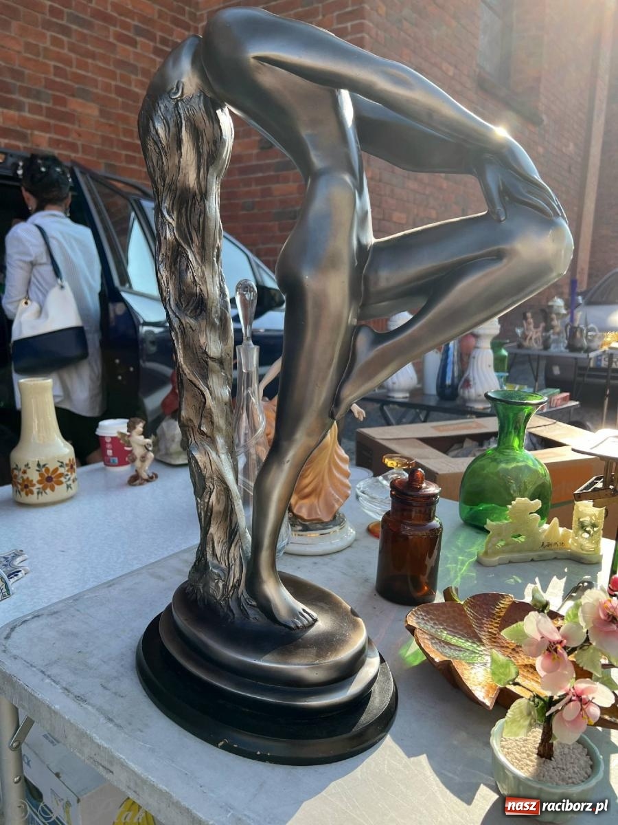 Zdjęcie w galerii na portalu naszraciborz.pl: Lipcowy targ staroci w Raciborzu wiadomości z regionu