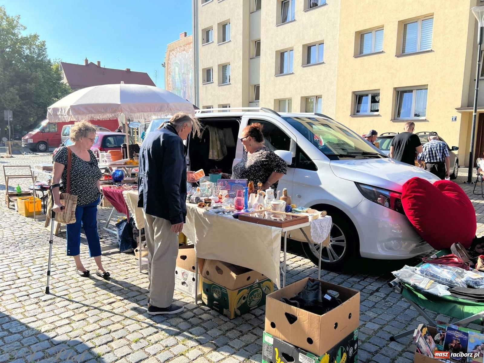 Zdjęcie w galerii na portalu naszraciborz.pl: Lipcowy targ staroci w Raciborzu wiadomości z regionu