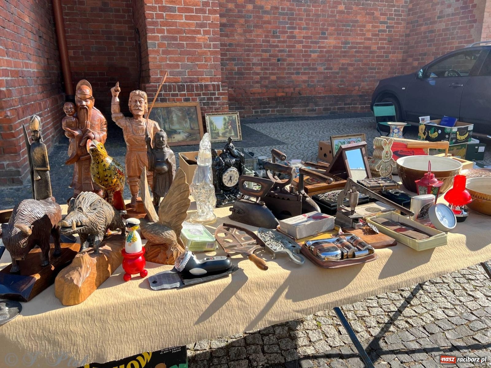 Zdjęcie w galerii na portalu naszraciborz.pl: Lipcowy targ staroci w Raciborzu wiadomości z regionu