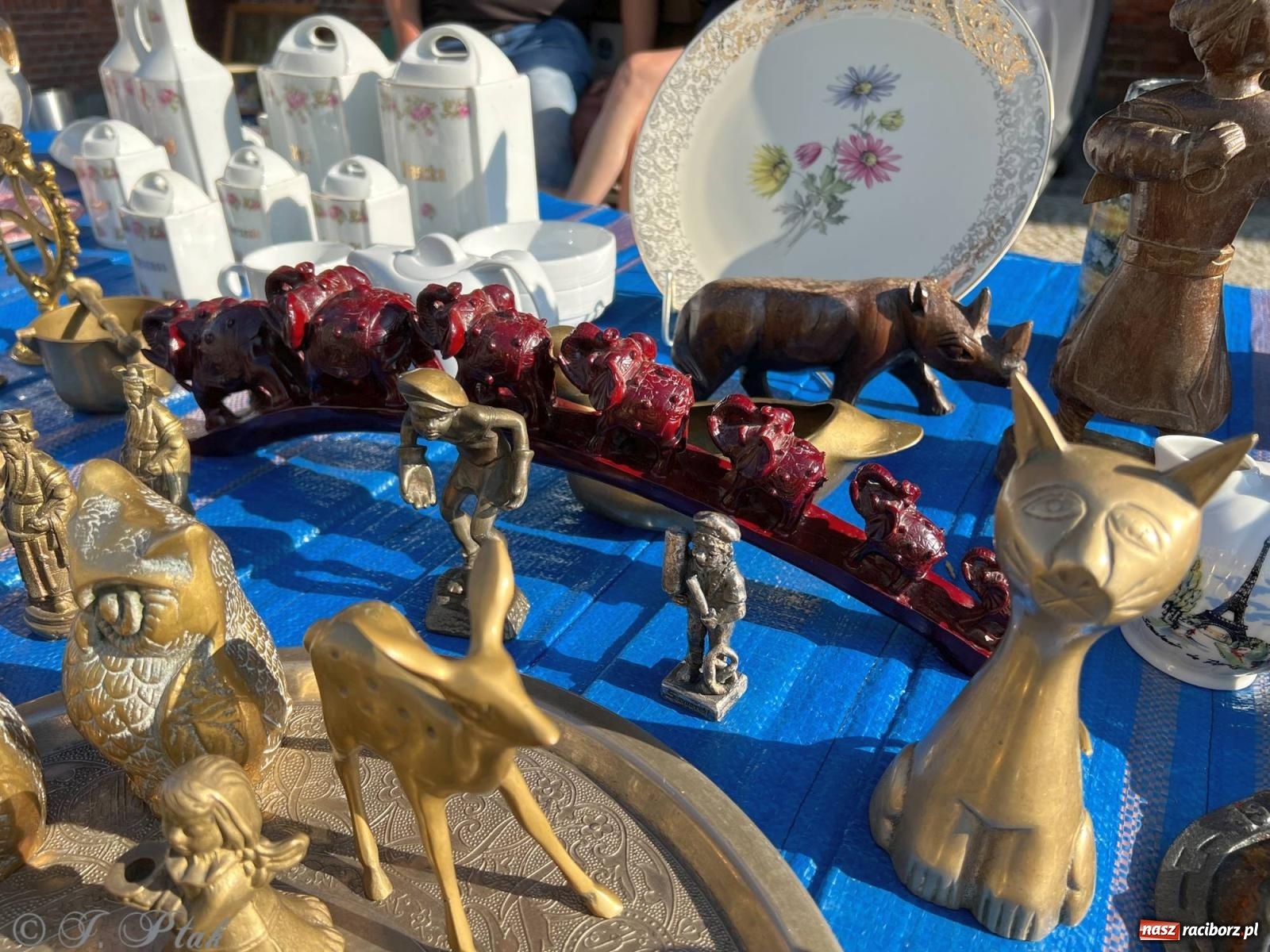 Zdjęcie w galerii na portalu naszraciborz.pl: Lipcowy targ staroci w Raciborzu wiadomości z regionu