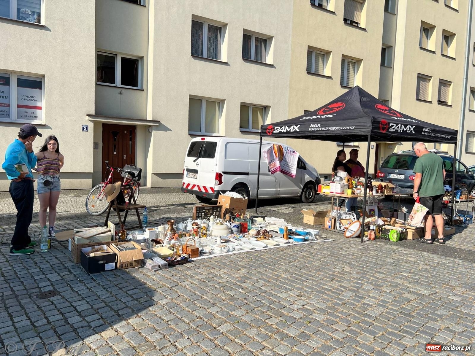 Zdjęcie w galerii na portalu naszraciborz.pl: Lipcowy targ staroci w Raciborzu wiadomości z regionu