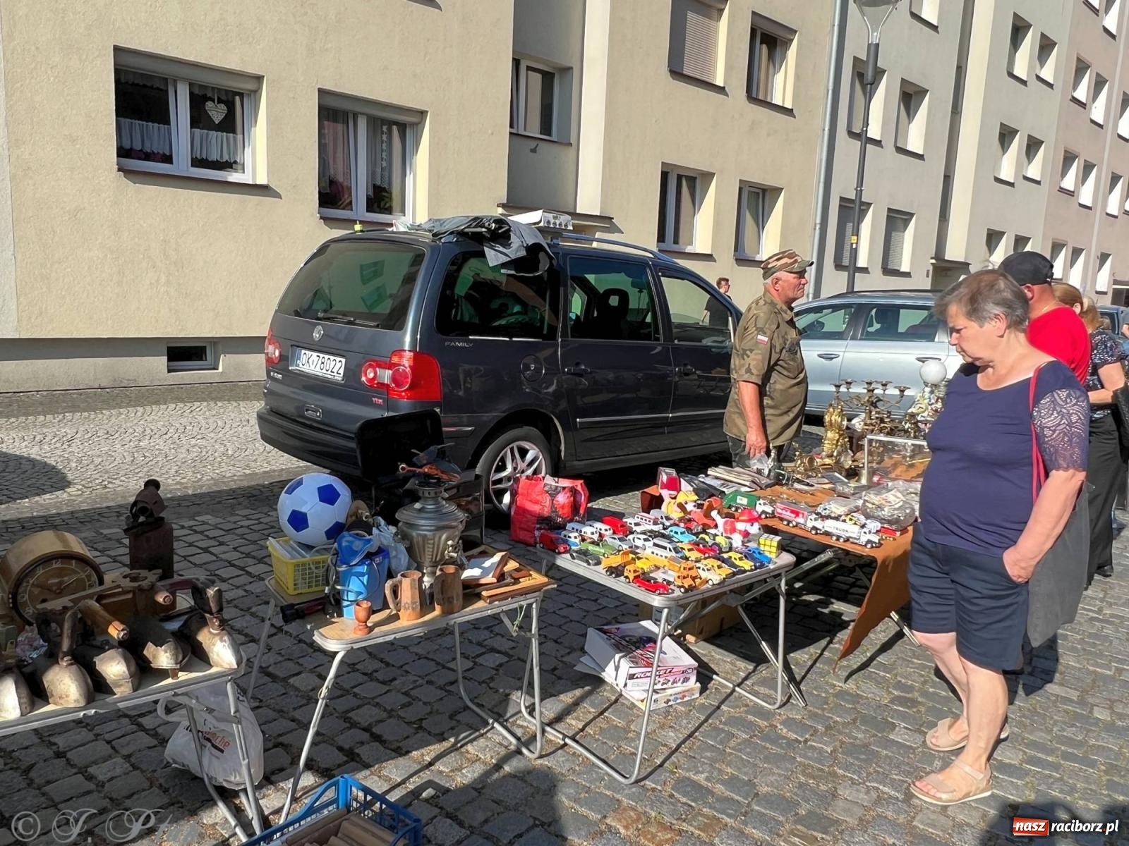 Zdjęcie w galerii na portalu naszraciborz.pl: Lipcowy targ staroci w Raciborzu wiadomości z regionu