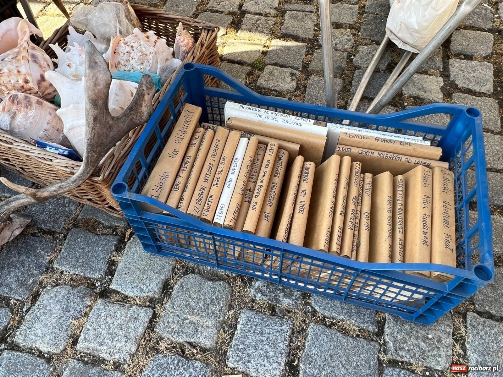 Zdjęcie w galerii na portalu naszraciborz.pl: Lipcowy targ staroci w Raciborzu wiadomości z regionu