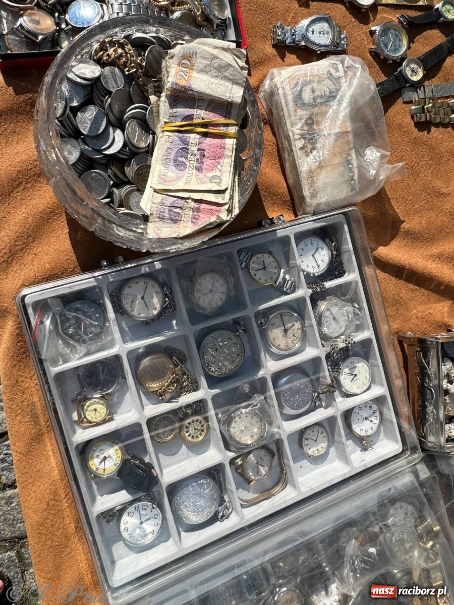 Zdjęcie w galerii na portalu naszraciborz.pl: Lipcowy targ staroci w Raciborzu wiadomości z regionu