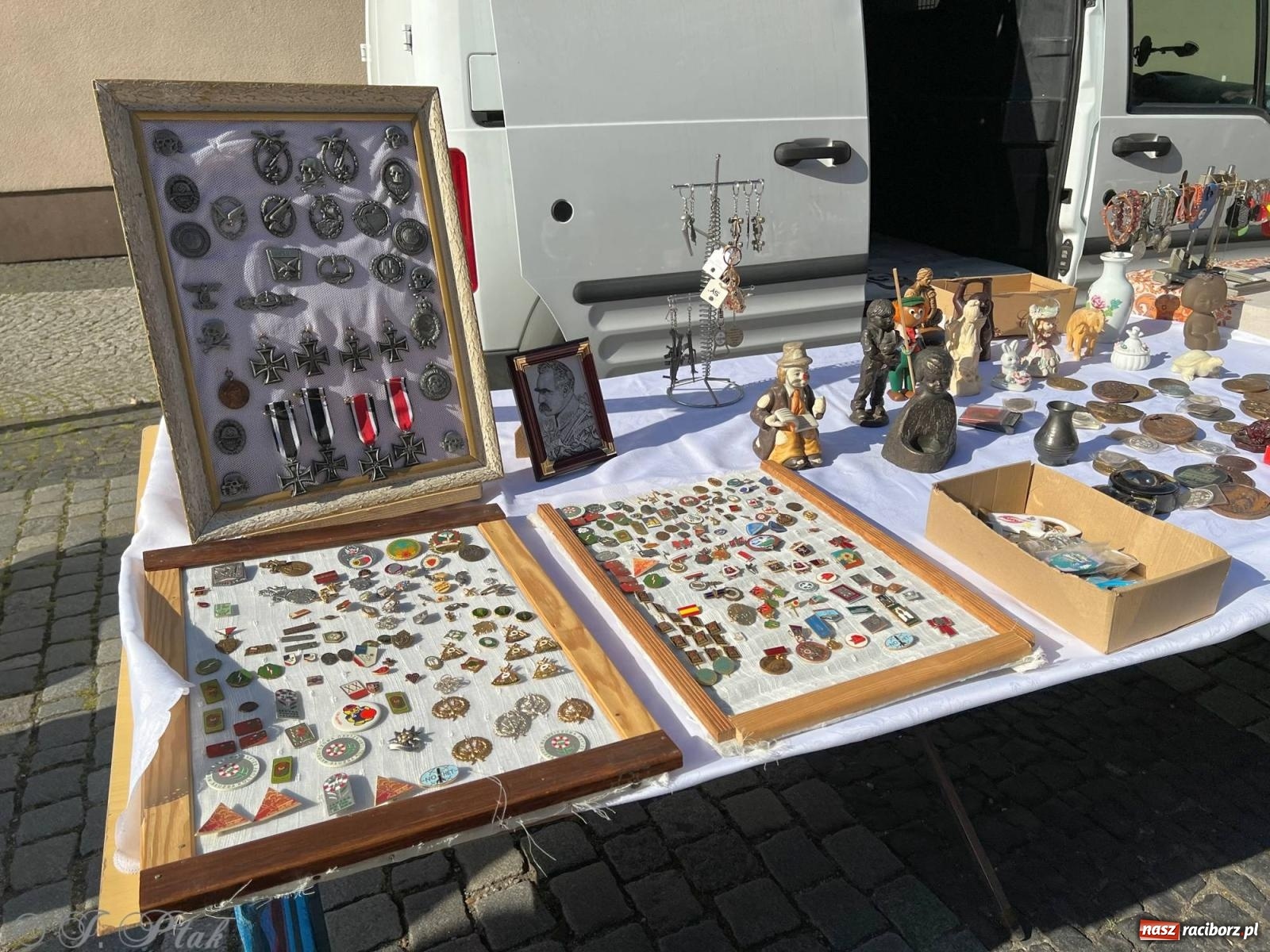 Zdjęcie w galerii na portalu naszraciborz.pl: Lipcowy targ staroci w Raciborzu wiadomości z regionu