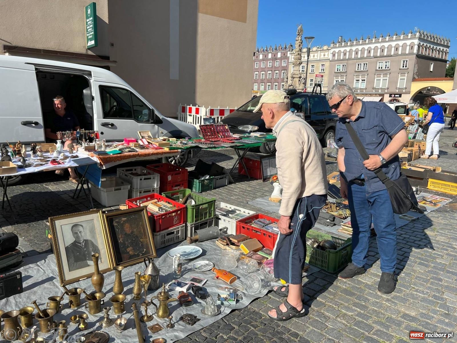 Zdjęcie w galerii na portalu naszraciborz.pl: Lipcowy targ staroci w Raciborzu wiadomości z regionu