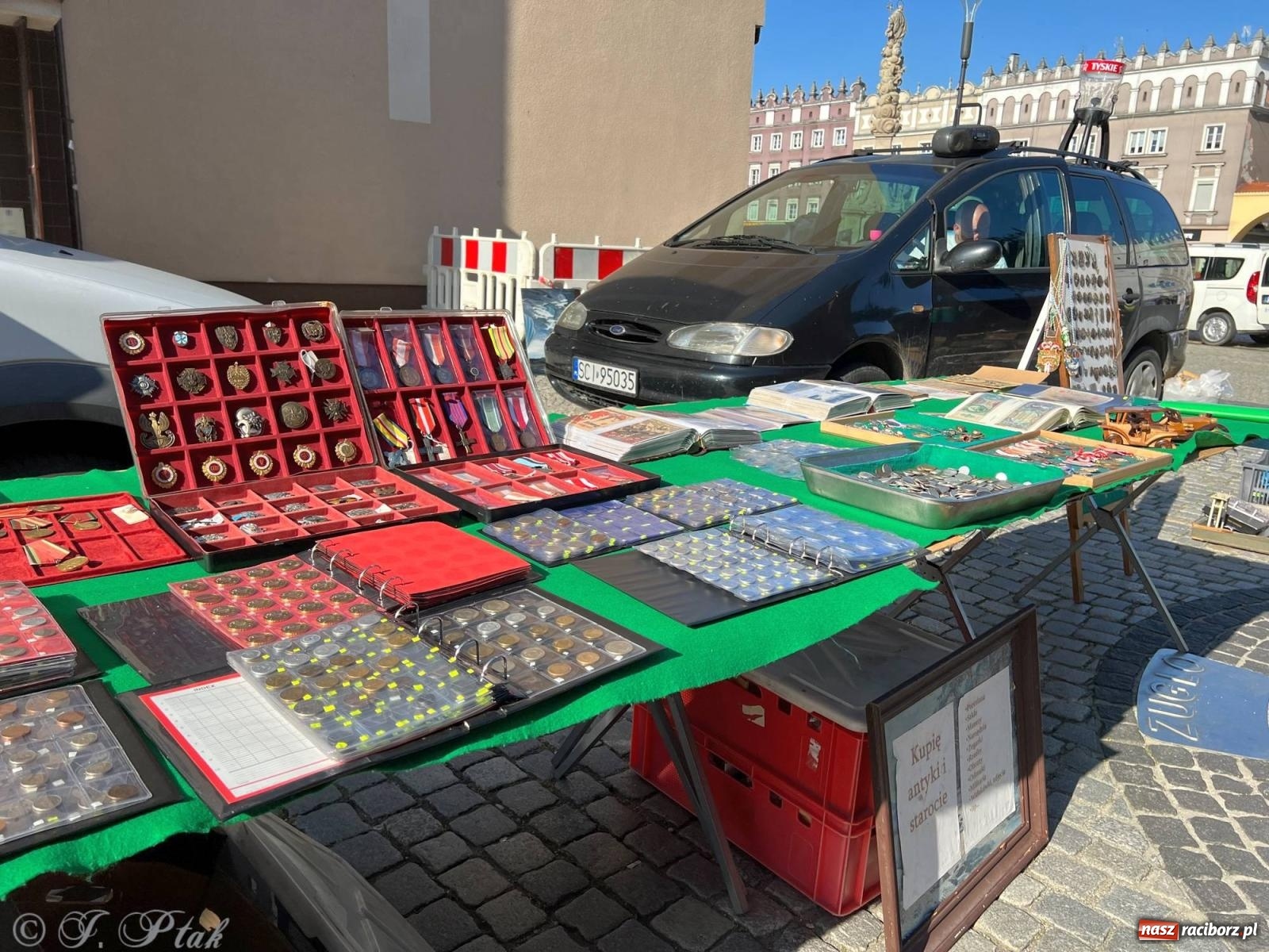 Zdjęcie w galerii na portalu naszraciborz.pl: Lipcowy targ staroci w Raciborzu wiadomości z regionu