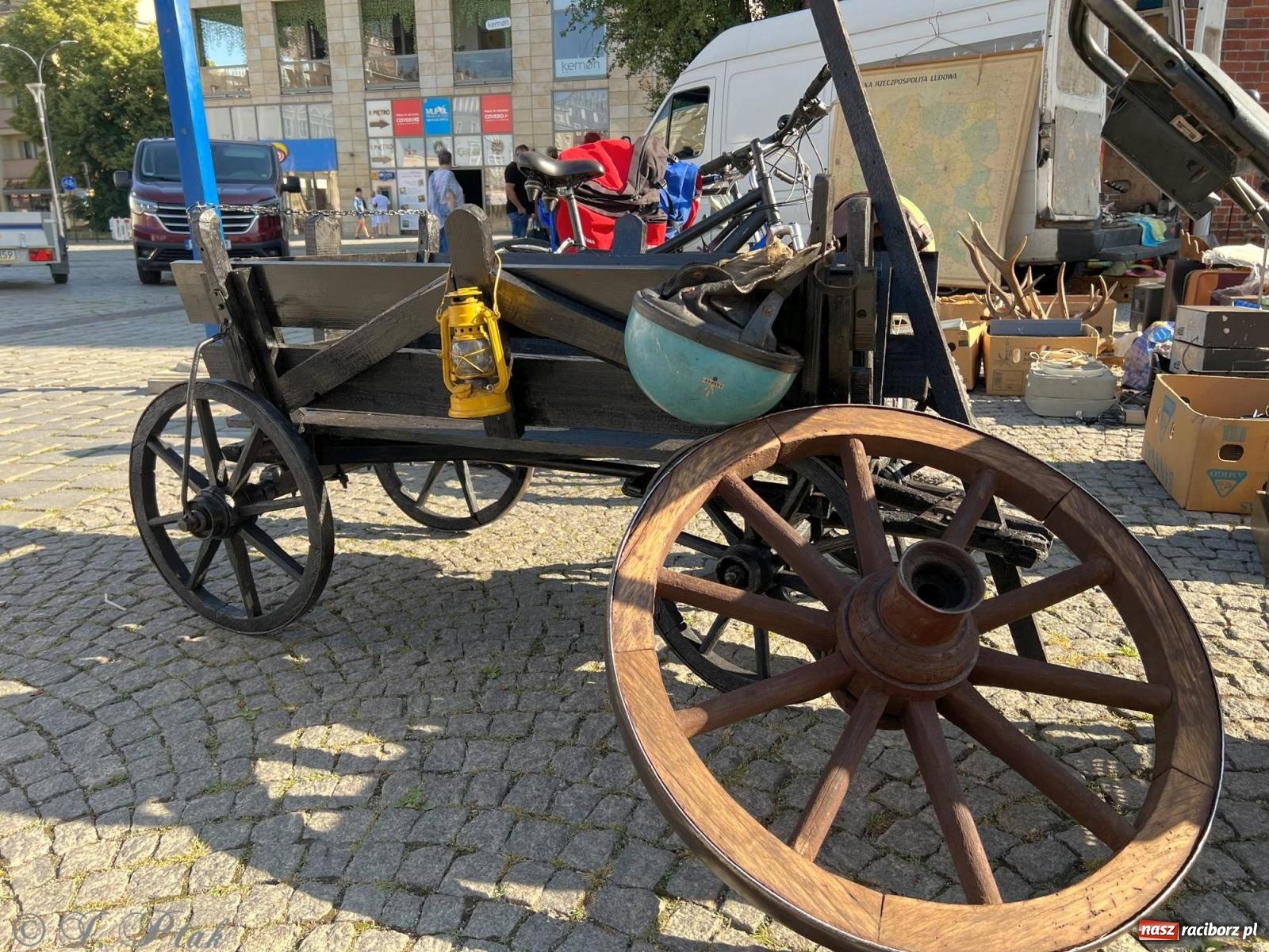 Zdjęcie w galerii na portalu naszraciborz.pl: Lipcowy targ staroci w Raciborzu wiadomości z regionu