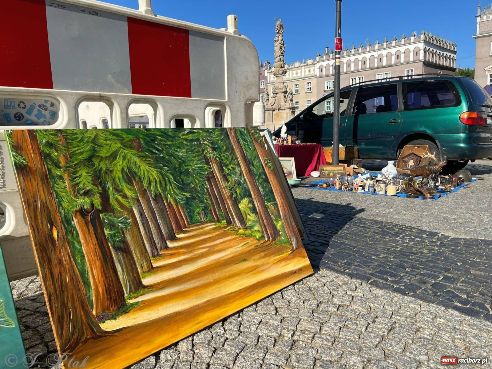 Zdjęcie w galerii na portalu naszraciborz.pl: Lipcowy targ staroci w Raciborzu wiadomości z regionu